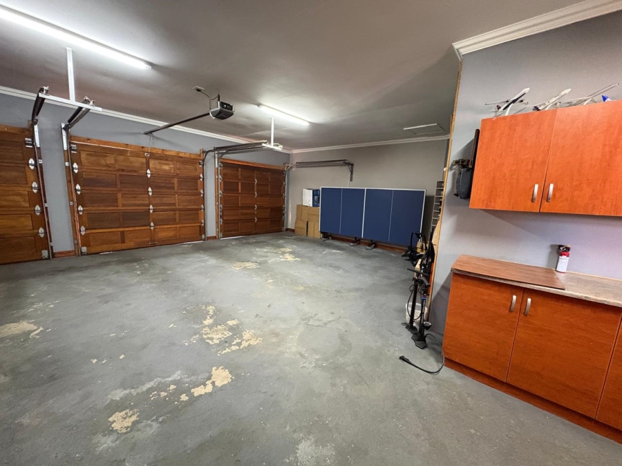 4 Bedroom Property for Sale in Hillcrest Northern Cape